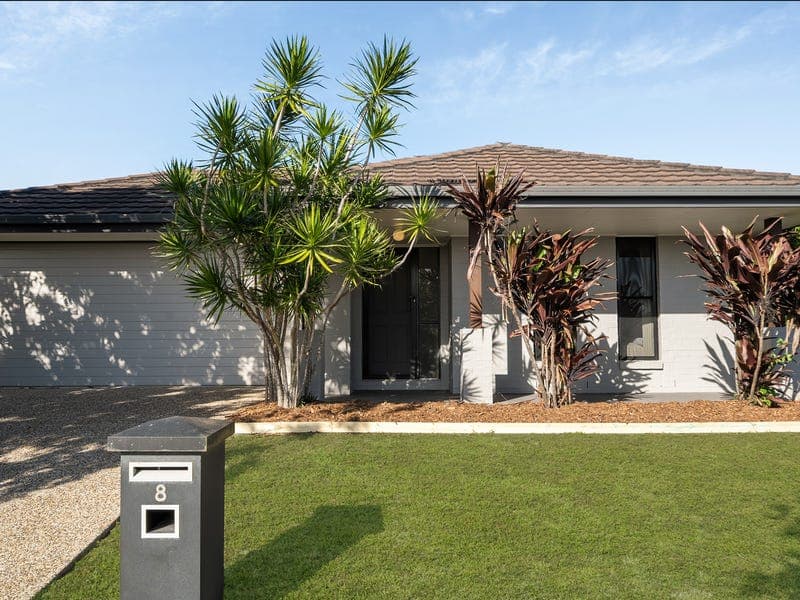 8 Barambah Circuit, Warner — photo 1 of 5