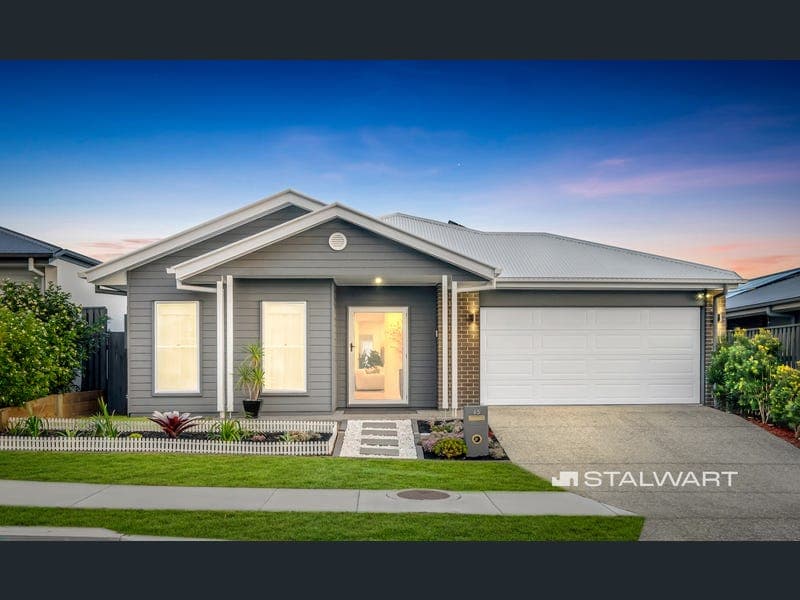 65 Waratah Circuit, Greenbank — photo 1 of 5