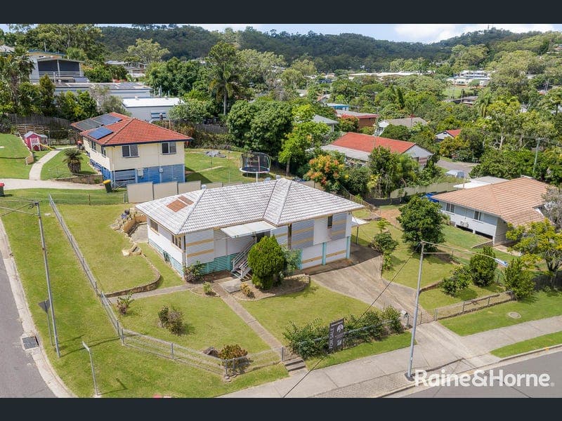 27 Hunter Street, West Gladstone — photo 1 of 5