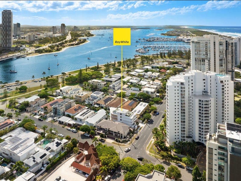 1/34 Tedder Avenue, Main Beach — photo 1 of 5