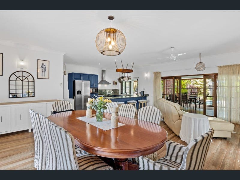 4 Miara Close, Kewarra Beach — photo 1 of 5