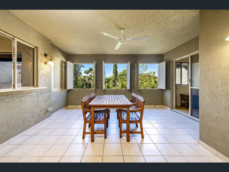1215/2-10 Greenslopes Street, Cairns North — photo 1 of 5