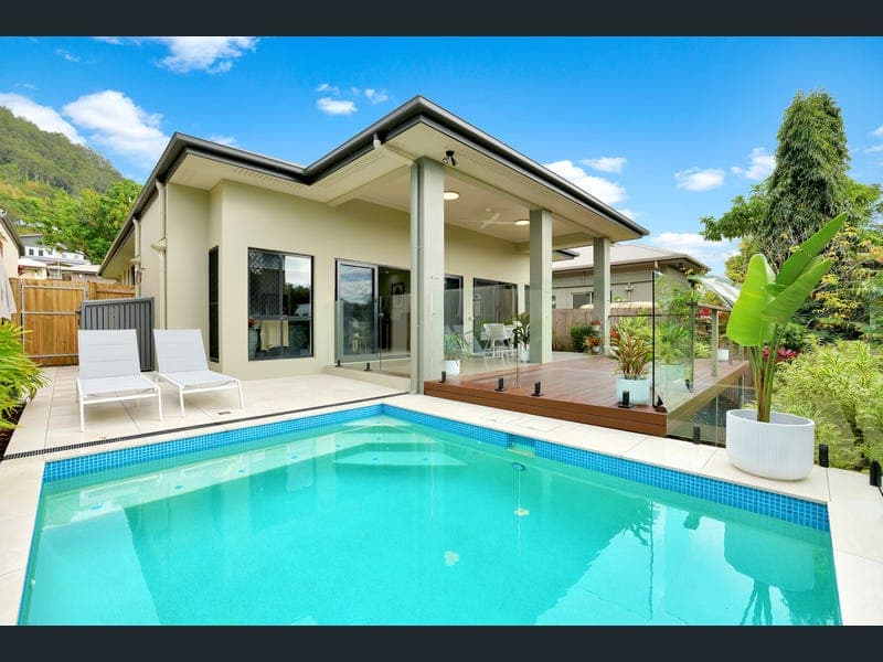 3 Boombil Close, Mount Sheridan — photo 1 of 5