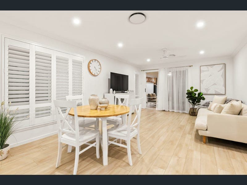 7 Glenthorne Street, Redland Bay — photo 1 of 5