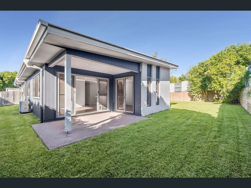 10 Starling Crescent, Peregian Springs — photo 1 of 5