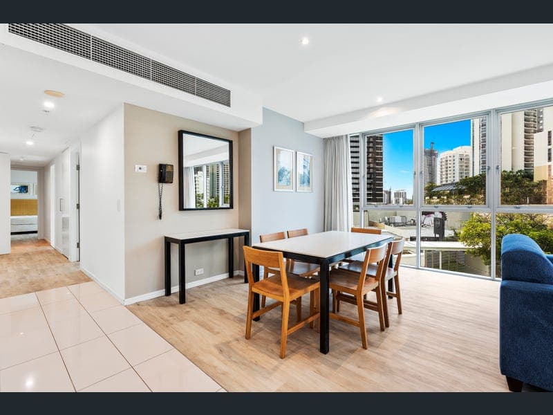 3113 Surfers Paradise Blvd 'Hilton Residence' — photo 1 of 5