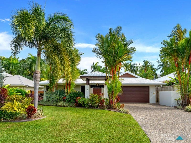 7 Canopy Way, Palm Cove — photo 1 of 5