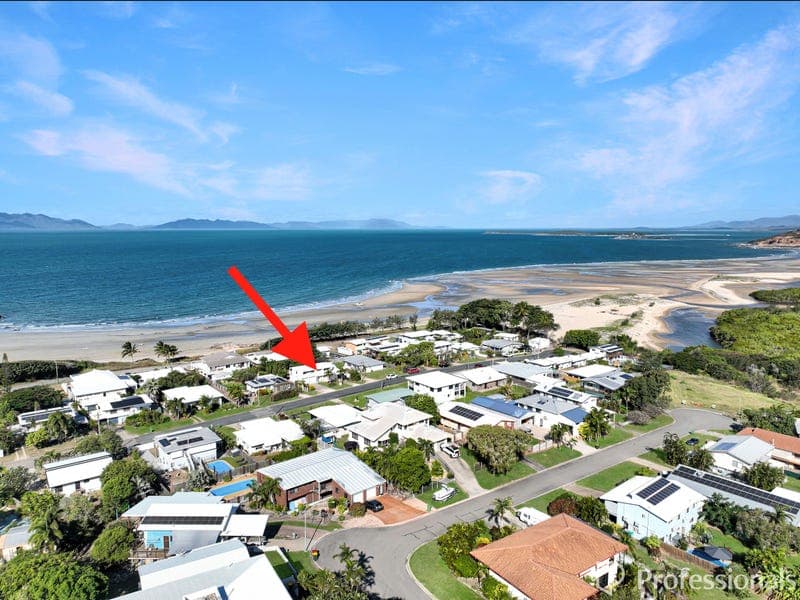14 Casuarina Street, Bowen — photo 1 of 5