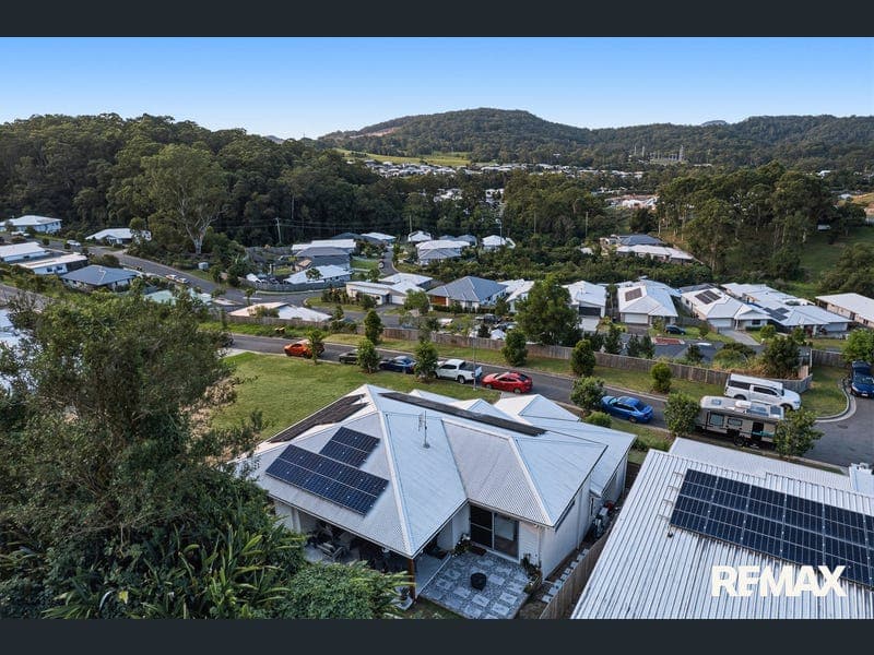 2/20 Mulholland Place, Nambour — photo 1 of 5