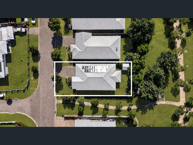 7 Poinsettia Drive, Bohle Plains — photo 1 of 5