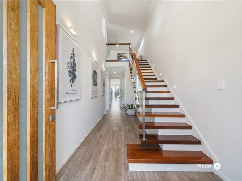 26 Aegean Avenue, Newport — photo 1 of 5