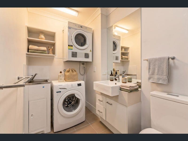 404/15 Felix Street, Lutwyche — photo 1 of 5