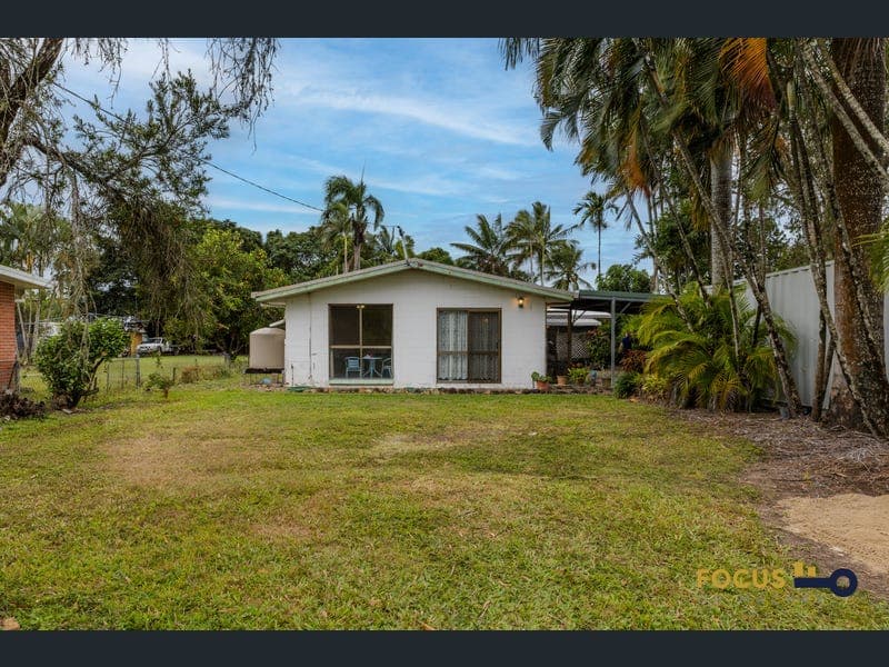 25 Maud Street, Mirani — photo 1 of 5