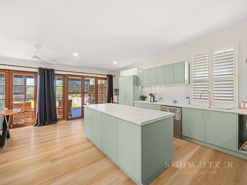 4 North Street, North Ipswich — photo 1 of 5
