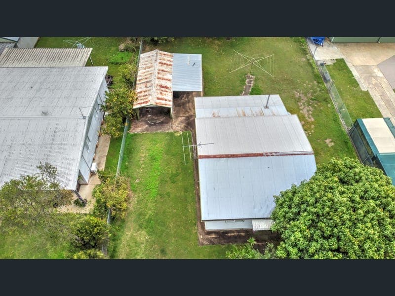16 PITT STREET, Beaudesert — photo 1 of 5