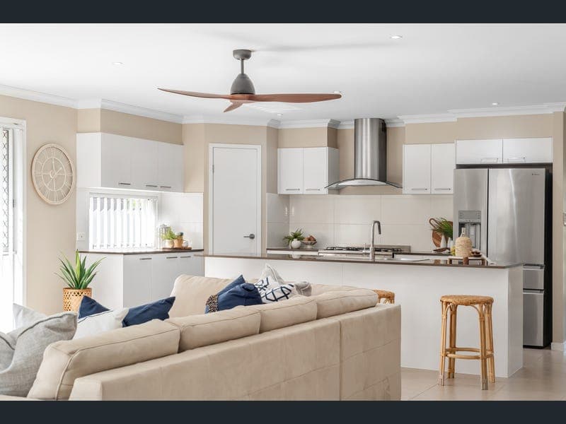 11 Carpenters Drive, Coomera — photo 1 of 5