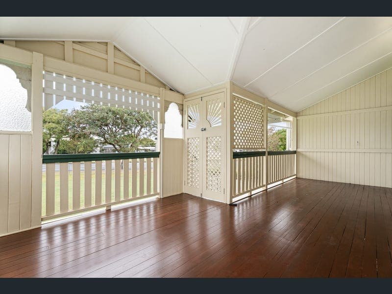 43 Woodstock Street, Maryborough — photo 1 of 5