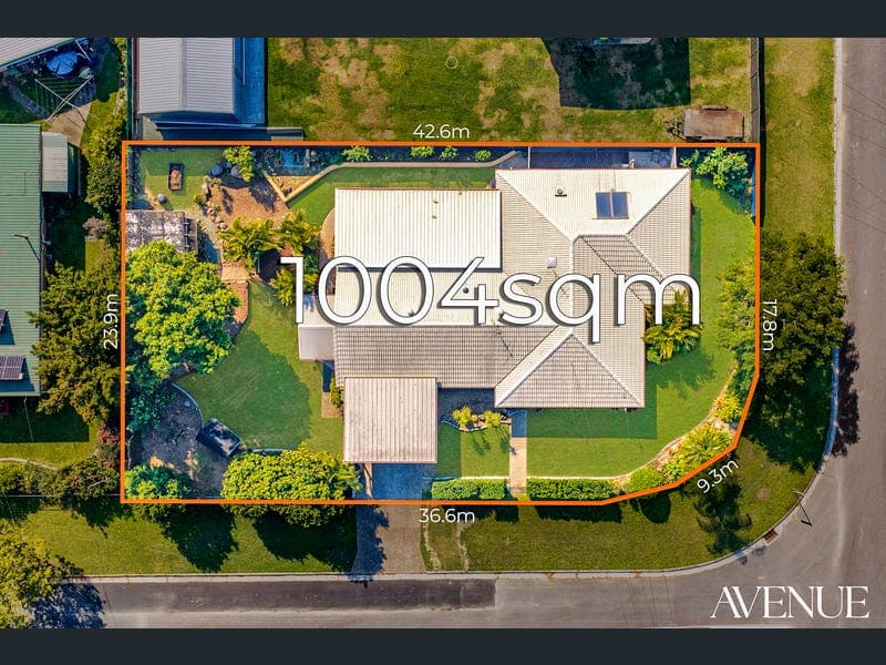 14 Simone Street, Boronia Heights — photo 1 of 5