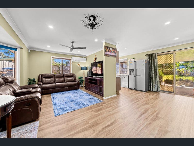 17 Potoroo Place, Doolandella — photo 1 of 5