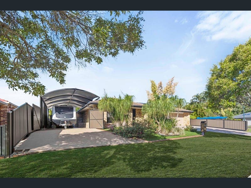 36 Pinelands Circuit, Redland Bay — photo 1 of 5