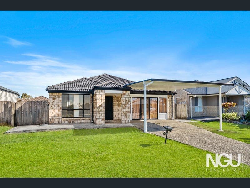 10 Lake Wivenhoe Court, Logan Reserve — photo 1 of 5