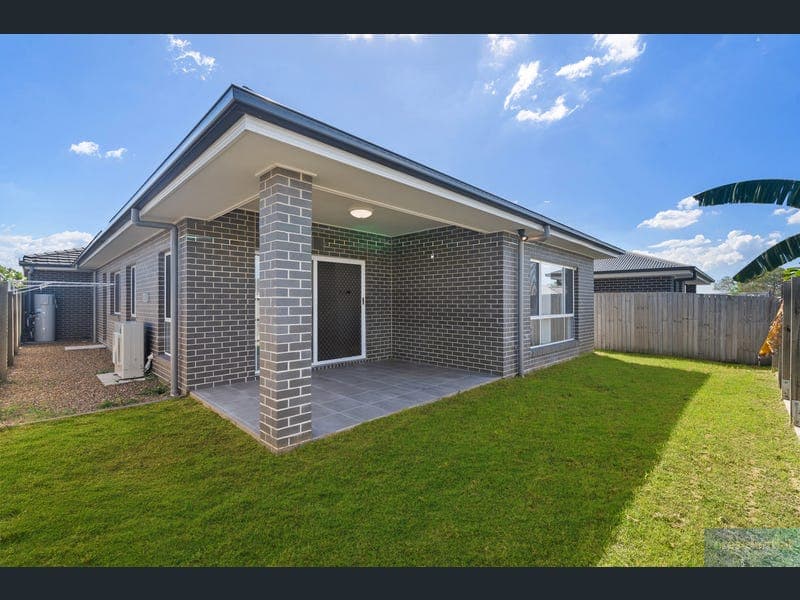 32 Bly Street, Logan Reserve — photo 1 of 5