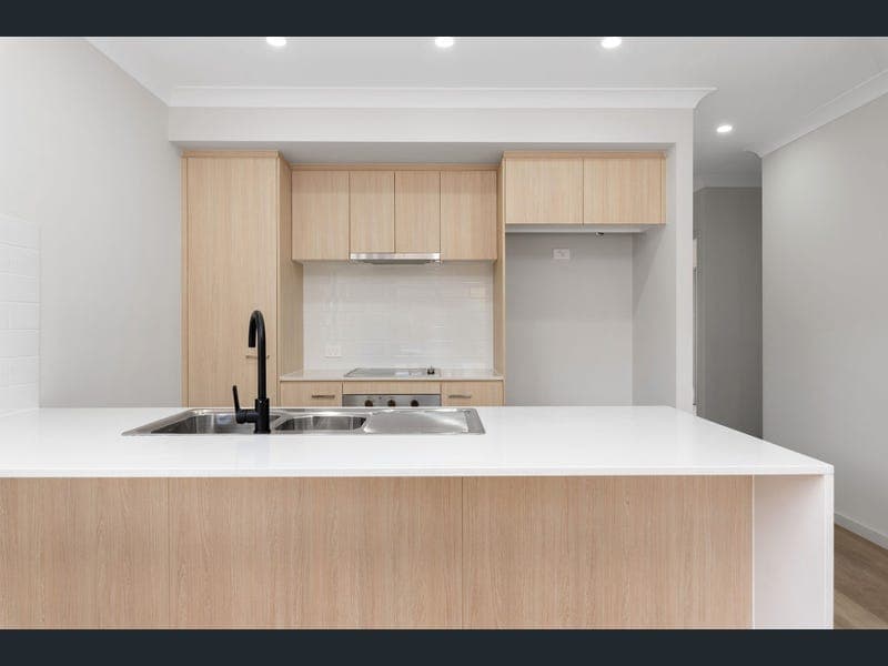 22 Angelsea Street, Greenbank — photo 1 of 5