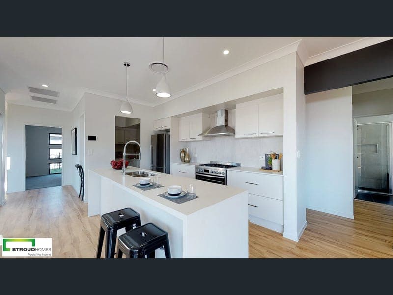 88 Rosemary Circuit, Rochedale — photo 1 of 5