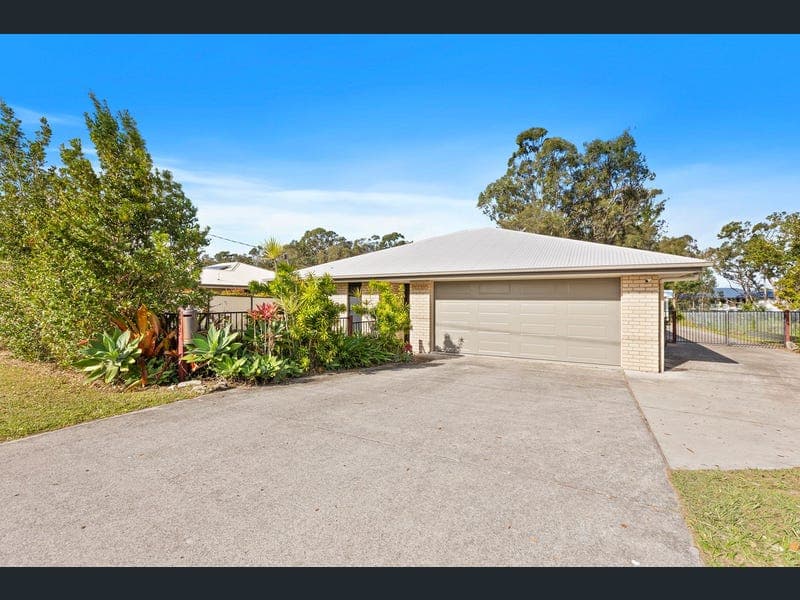 87 Golden Hind Avenue, Cooloola Cove — photo 1 of 5