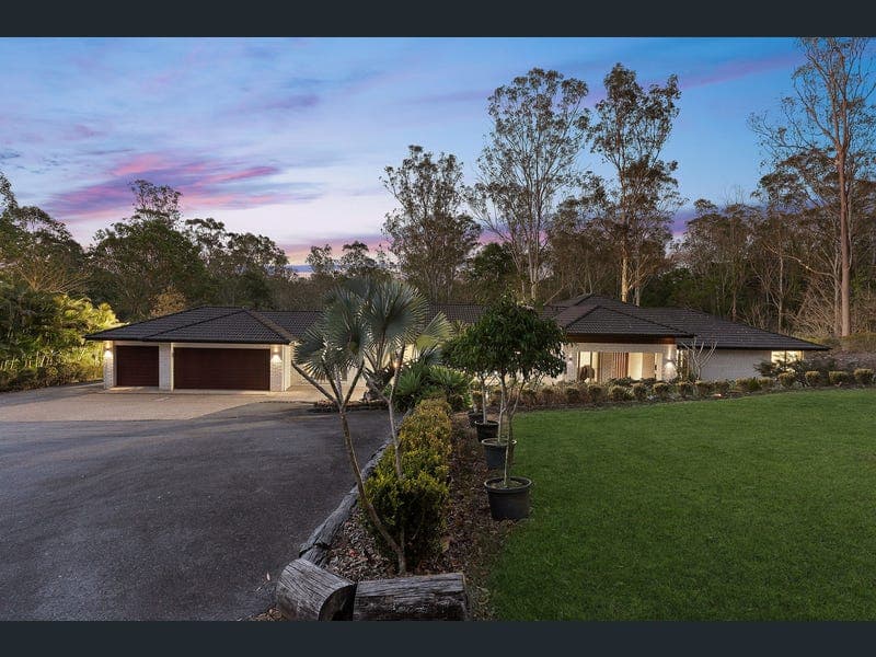 541 Brookfield Road, Kenmore Hills — photo 1 of 5