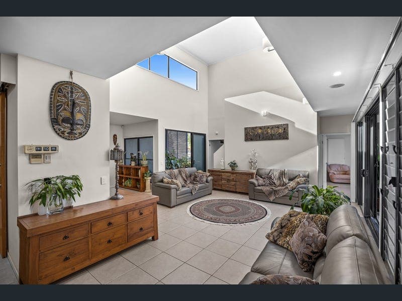 70-72 Cosmos Avenue, Banksia Beach — photo 1 of 5