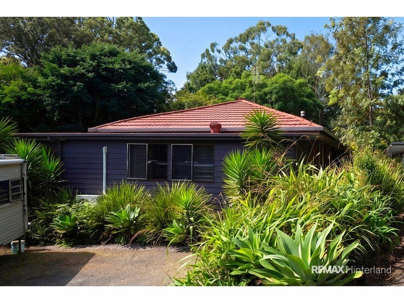 18 Watson Lane, Reesville — photo 1 of 5