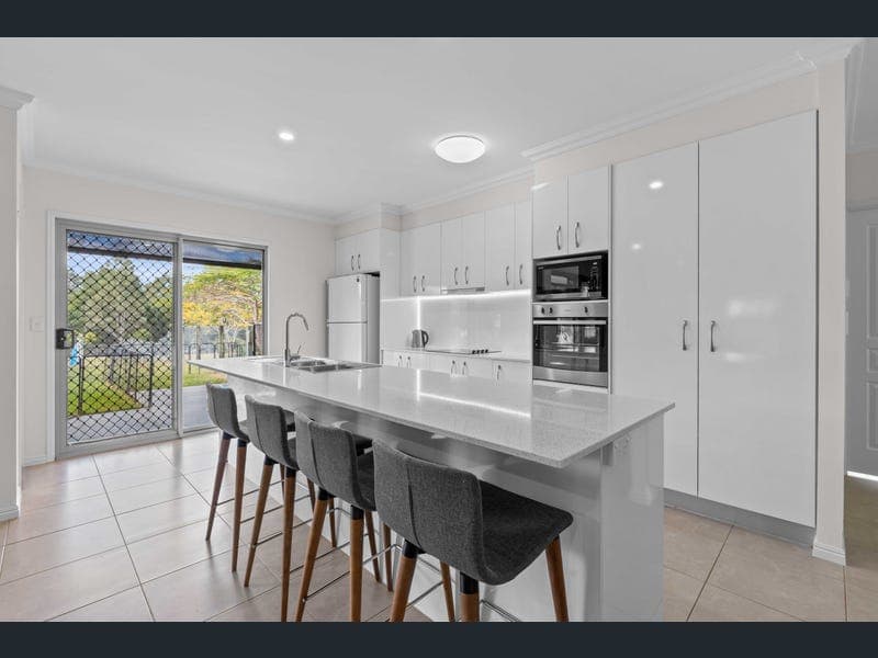 2 Clearview Way, Yengarie — photo 1 of 5