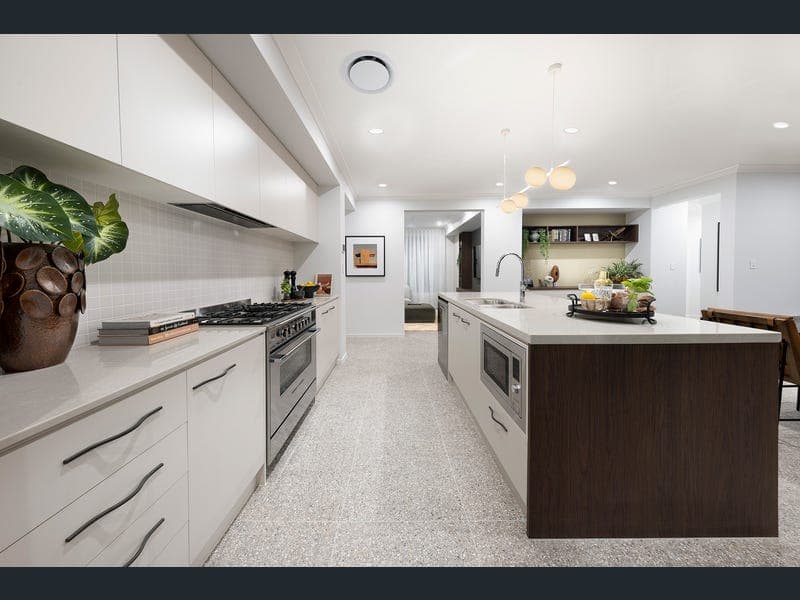 58 Solstice Way, White Rock — photo 1 of 5
