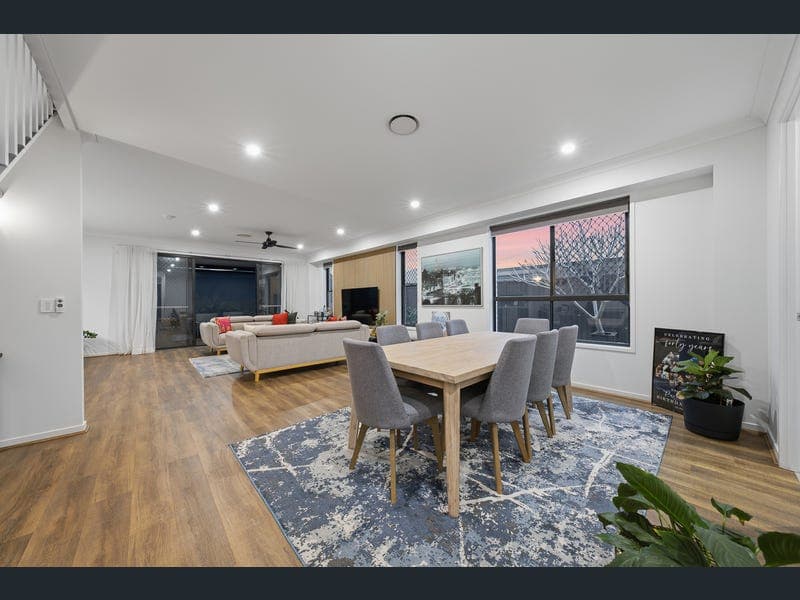 79 Aspire Parade, Griffin — photo 1 of 5
