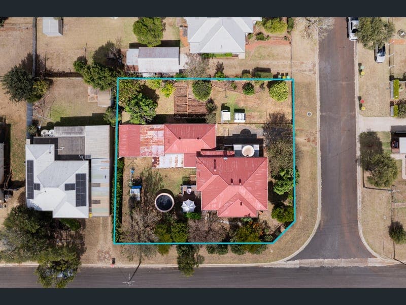 46 Isaac Street, North Toowoomba — photo 1 of 5