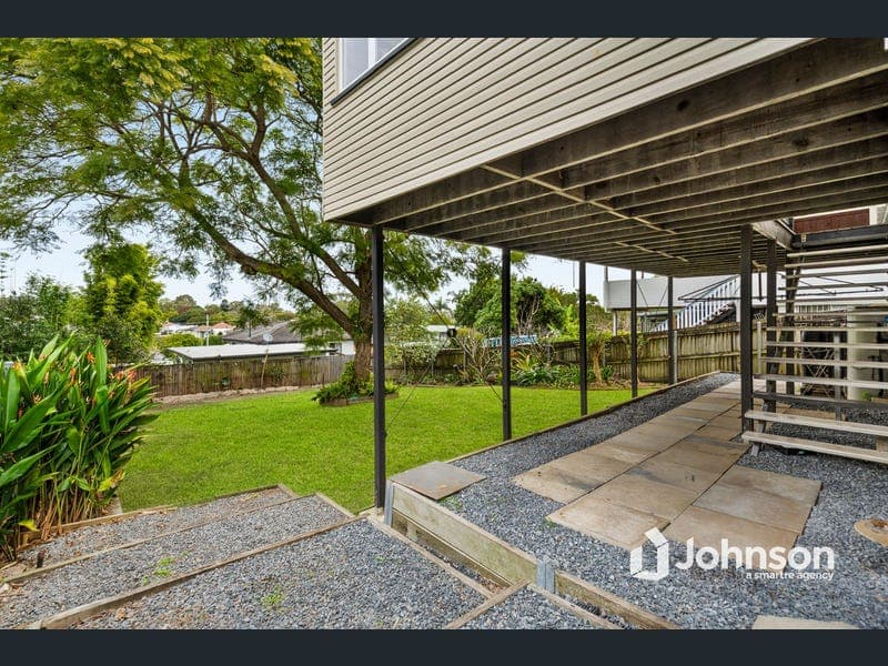 36 Hannam Street, Wynnum — photo 1 of 5