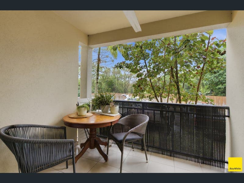 225/12-21 Gregory Street, Westcourt — photo 1 of 5