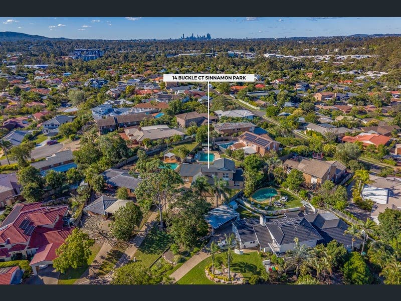 14 Buckle Court, Sinnamon Park — photo 1 of 5