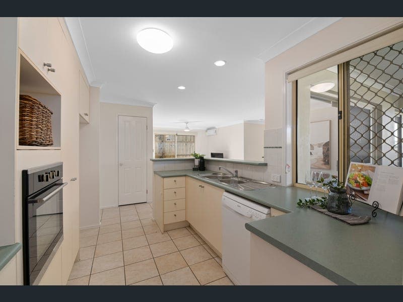 9 Pfeiffer Place, Mcdowall — photo 1 of 5
