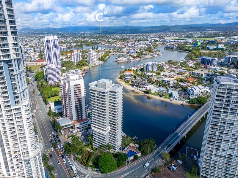 27/40 Ferny Avenue, Surfers Paradise — photo 1 of 5