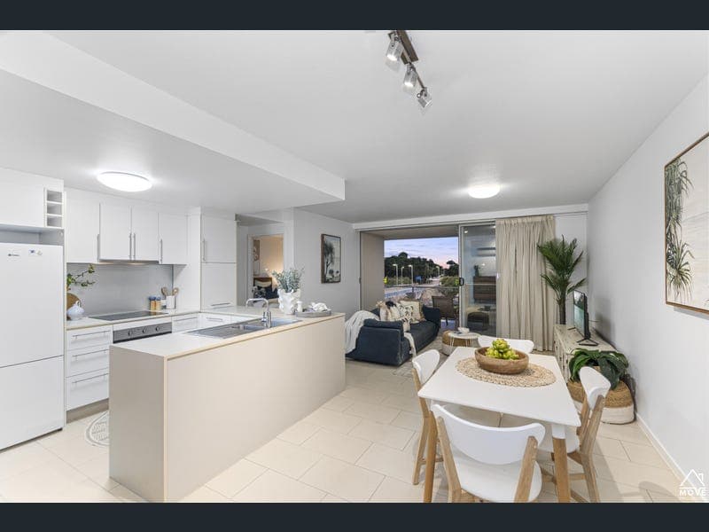 8/8-32 Stanley Street, Townsville City — photo 1 of 5