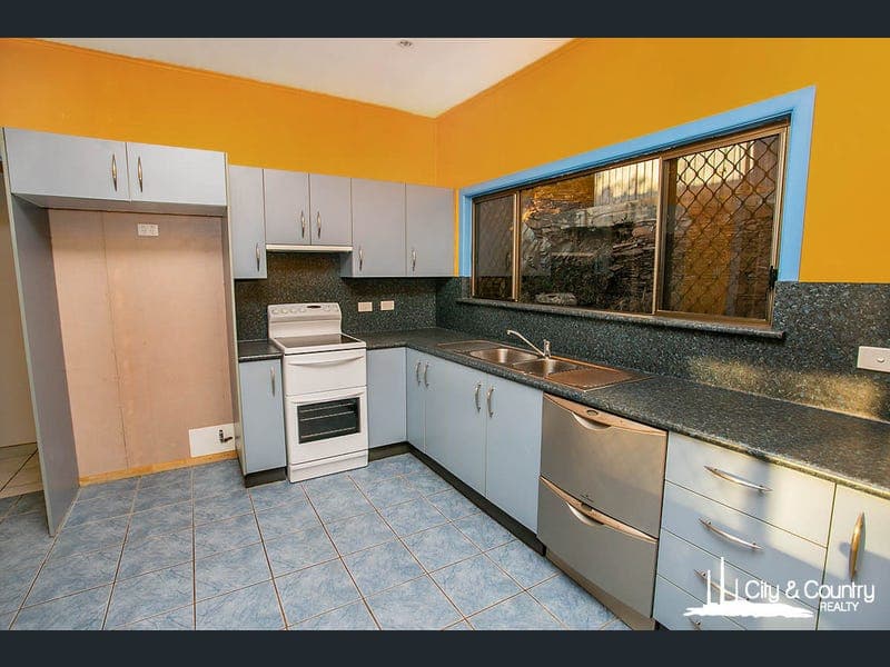 18 Landy Street, Mount Isa — photo 1 of 5