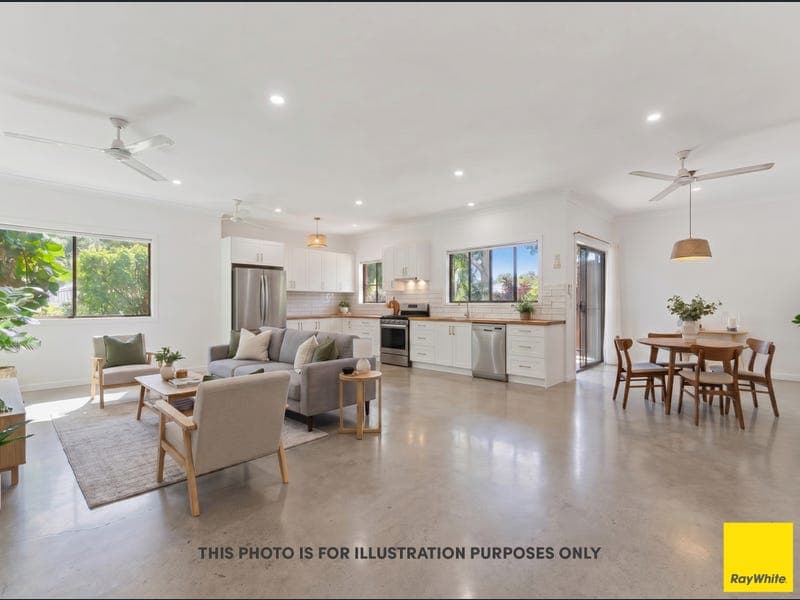 9 Tudor Close, Trinity Park — photo 1 of 5