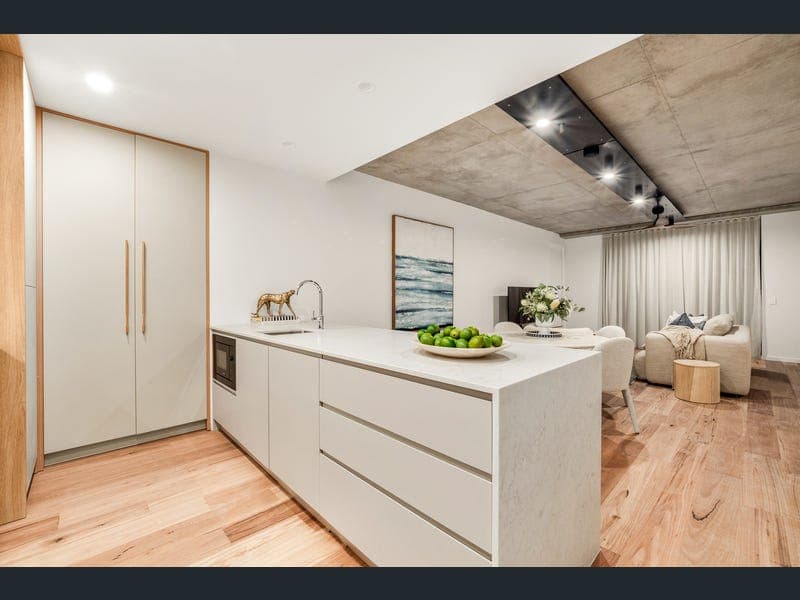 206/27 Lorne Street, Alderley — photo 1 of 5