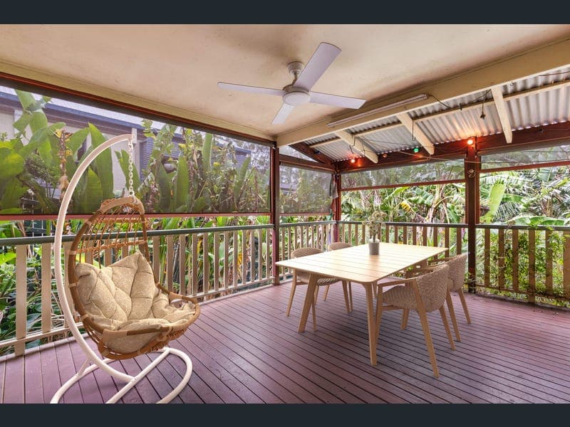 25-27 Bayview Drive, Tanah Merah — photo 1 of 5