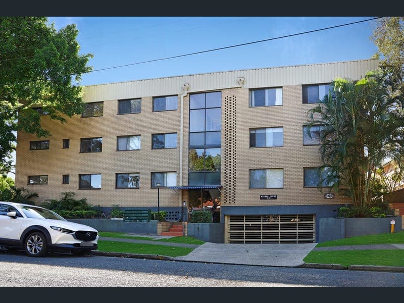 3/23 Heath Street, Southport — photo 1 of 5