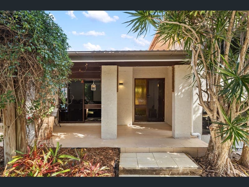 80 Cutbush Road, Everton Park — photo 1 of 5