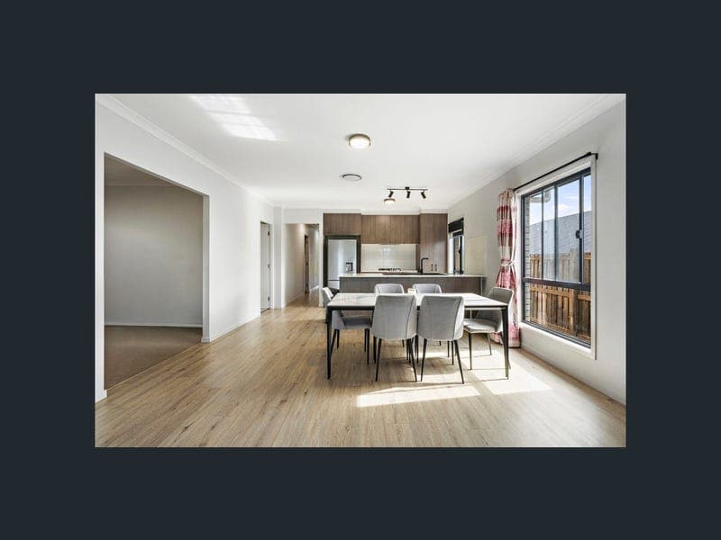 96 LAPWING CRESCENT, Bellbird Park — photo 1 of 5