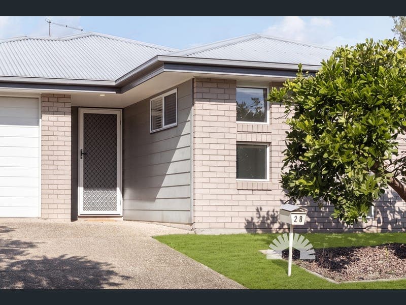 28 Cardamom Close, Griffin — photo 1 of 5